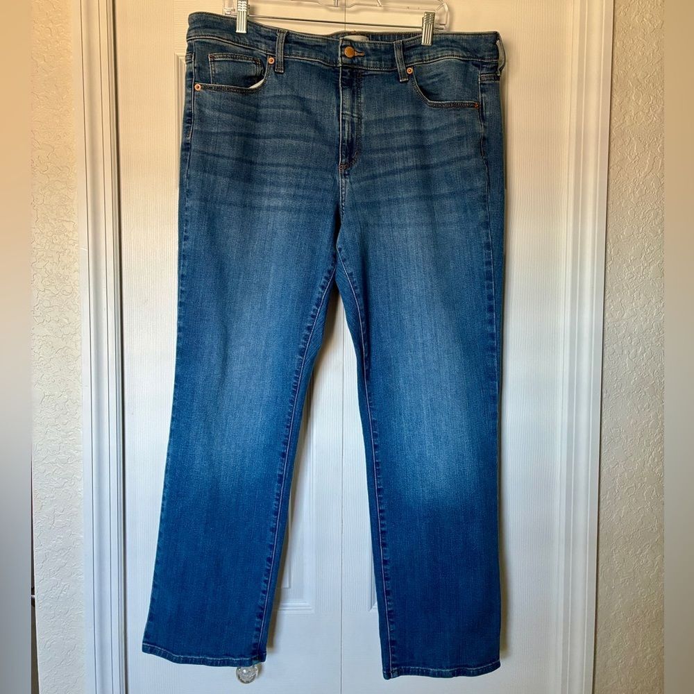 Universal Thread High Rise Slim Straight Jeans Women’s 18/30 Blue Denim Stretch